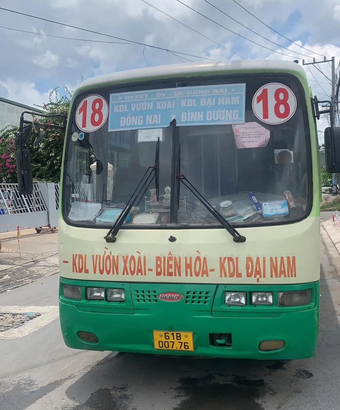 Tuyến xe buýt số 18 là cầu nối giao thông quan trọng giữa Đồng Nai và Bình Dương