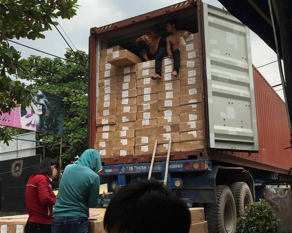 Kỹ thuật bốc xếp chuyên nghiệp giúp bảo vệ hàng dệt may khỏi hư hỏng vật lý