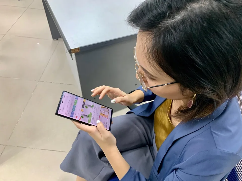 Thao tác đặt vé trực tuyến đơn giản và nhanh chóng trên thiết bị di động