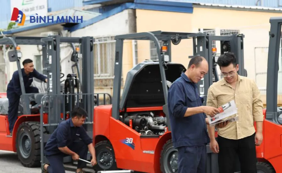 Đội ngũ kỹ thuật viên lành nghề là cốt lõi của chất lượng dịch vụ chúng tôi
