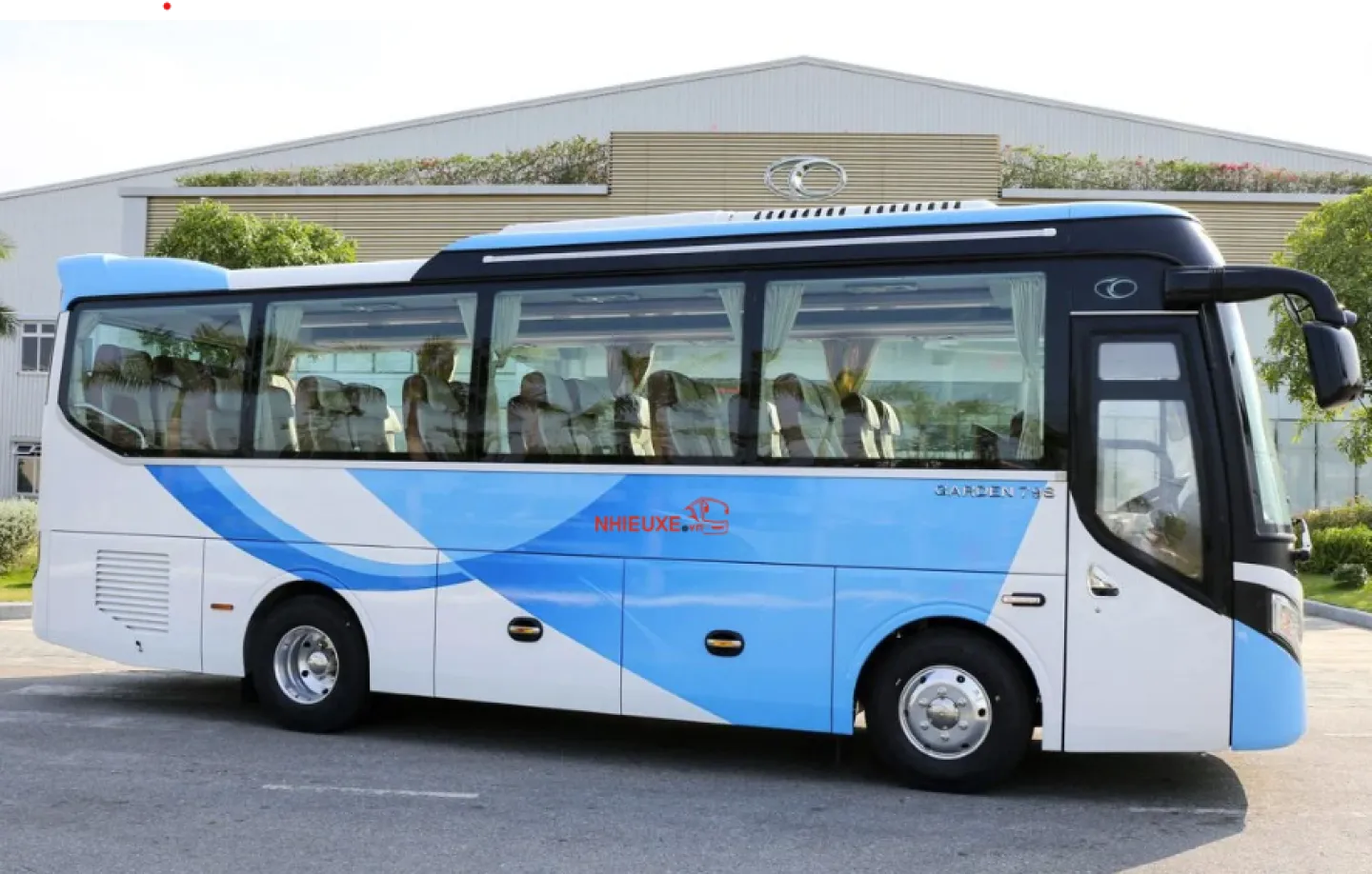 Thaco Town là dòng xe 29 chỗ được ưa chuộng nhất nhờ hệ thống giảm xóc bầu hơi êm ái