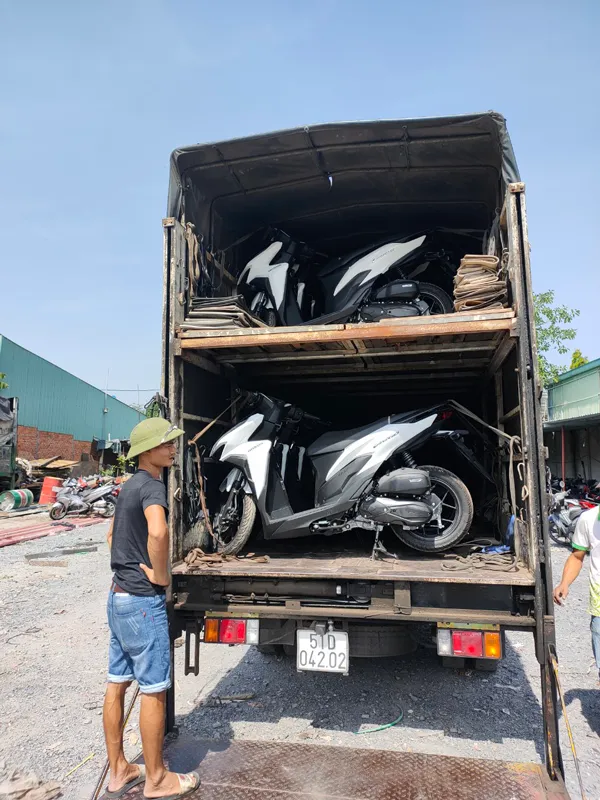 Dịch vụ chành xe nhận chở xe máy phân khối lớn uy tín và chuyên nghiệp trên toàn quốc