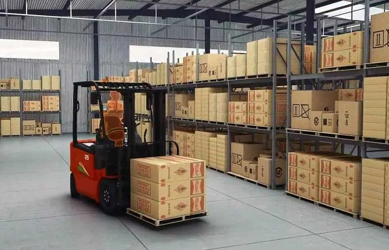 Sử dụng xe nâng giúp tiết kiệm thời gian và đảm bảo an toàn cho hàng hóa nặng