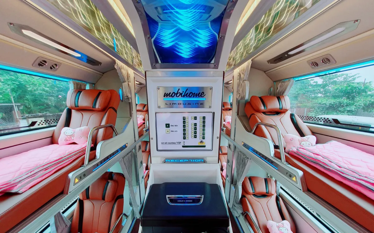 Dòng xe Limousine 34 giường mang lại không gian riêng tư và tiện nghi cho hành khách